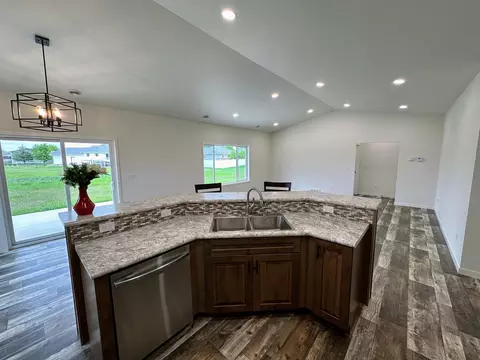 908 NW 7th Ave, Perham, MN 56573 photo 9