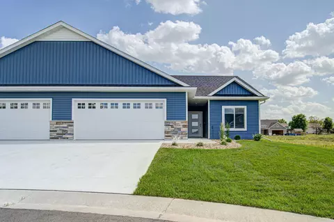 902 12th Pl NW, Kasson, MN 55944