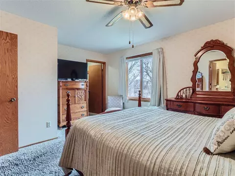 10044 Highview Ct, Champlin, MN 55316 photo 15
