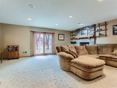 10044 Highview Ct, Champlin, MN 55316 photo 18
