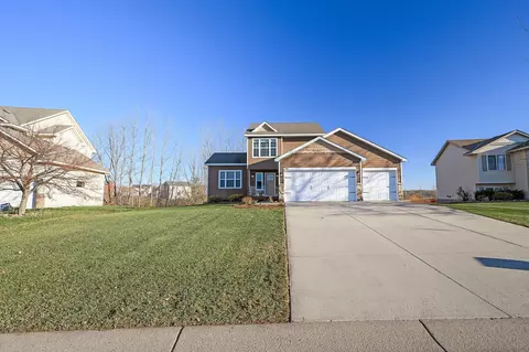 290 Greenway Dr, Delano, MN 55328