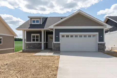 916 Wencel Ave NE, New Prague, MN 56071