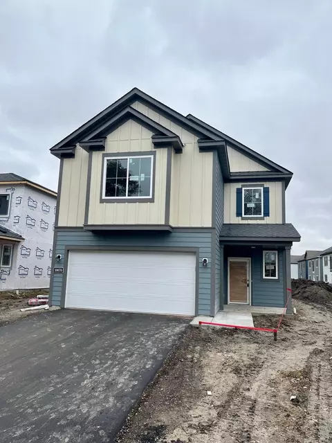 10070 Drake St NW, Coon Rapids, MN 55433