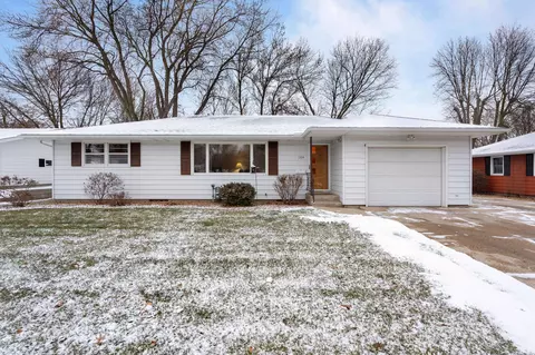 1334 Lincoln Ave, Owatonna, MN 55060