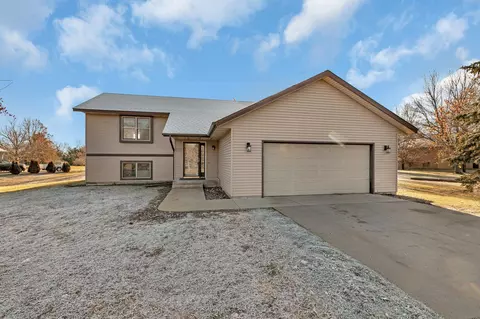 5768 Spruce St, Saint Cloud, MN 56303 photo 2