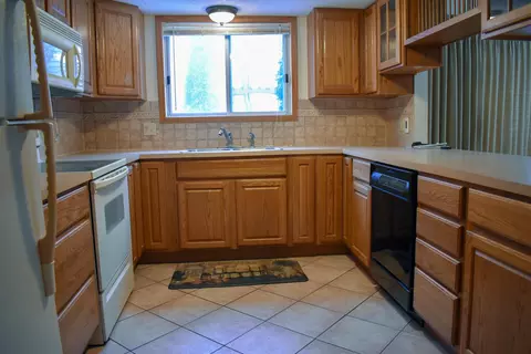 9437 Polaris Ln N, Maple Grove, MN 55369 photo 3