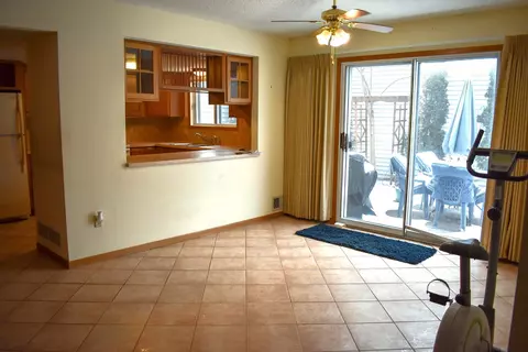 9437 Polaris Ln N, Maple Grove, MN 55369 photo 7