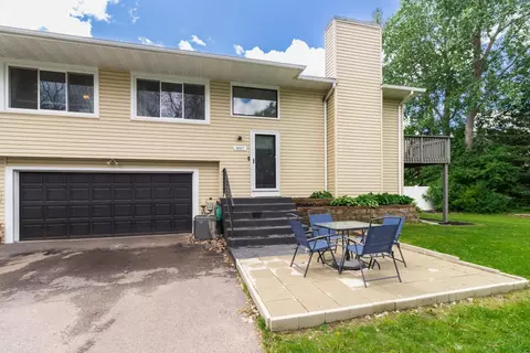 7485 Borman Ave, Inver Grove Heights, MN 55076