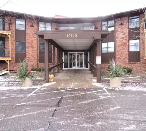10113 W 34th St #334, Minnetonka, MN 55305