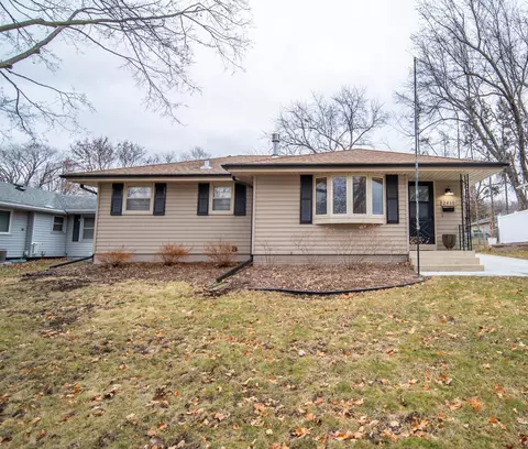2430 12th Ave NW, Rochester, MN 55901