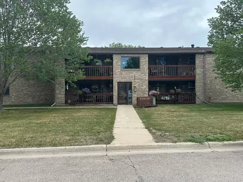1327 Corbett Rd #202, Detroit Lakes, MN 56501