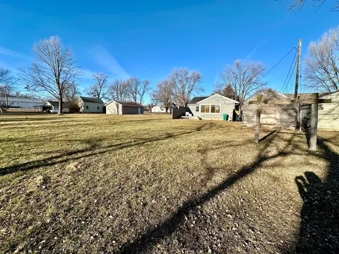 231 2nd St E, Balaton, MN 56115 photo 10