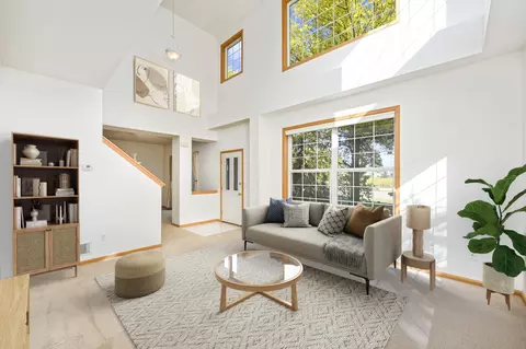 9677 Zircon Ln N, Maple Grove, MN 55311
