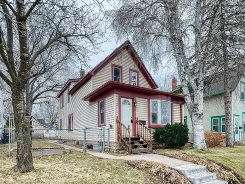 138 Annapolis St E, West Saint Paul, MN 55118