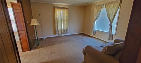 Living - 502 Vine St, Brainerd, MN 56401 photo 1 of 1