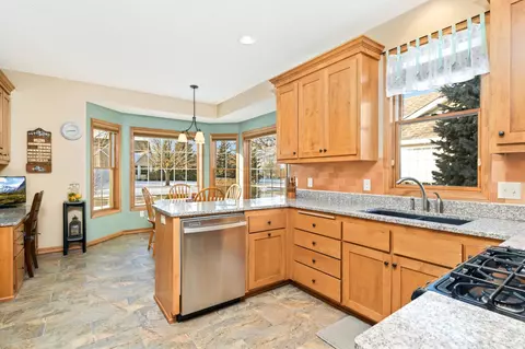 5267 141st Street Cir N, Hugo, MN 55038