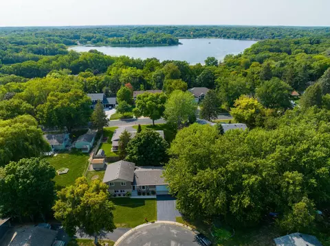 13655 Nagell Cir, Maple Grove, MN 55311