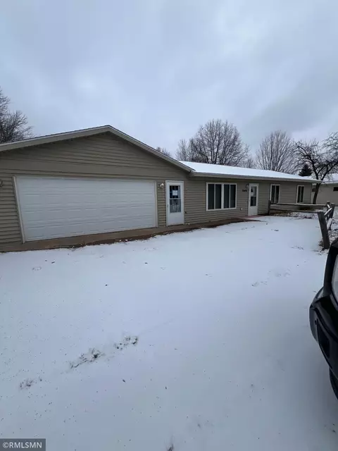 7646 E Main St, Siren, WI 54872