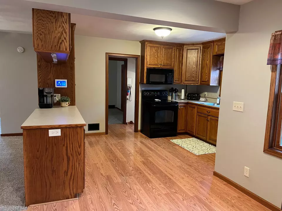  811 S Prairie Ave, Fairmont, MN 56031 photo 15