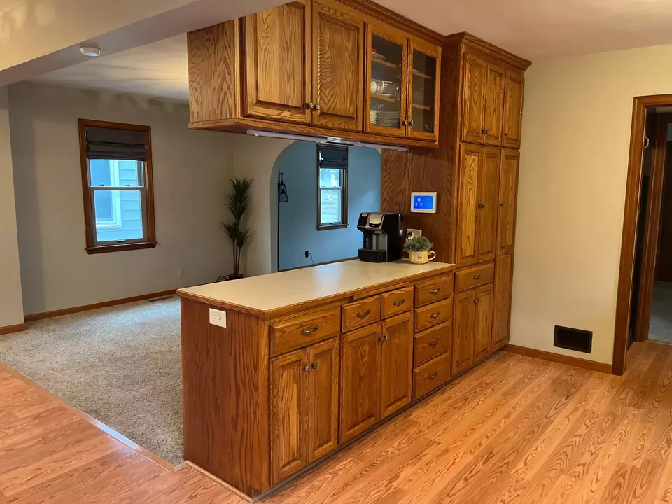  811 S Prairie Ave, Fairmont, MN 56031 photo 5