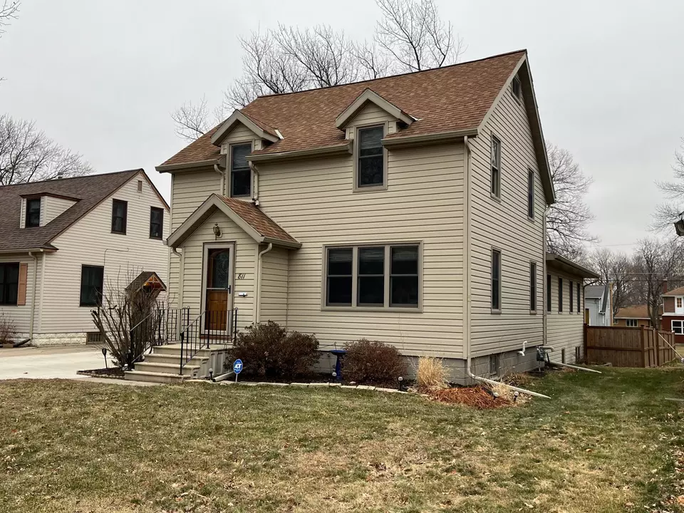  811 S Prairie Ave, Fairmont, MN 56031 photo 1