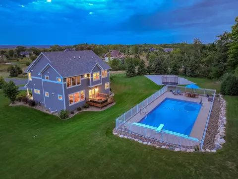 2100 Paris Ave N, Stillwater, MN 55082