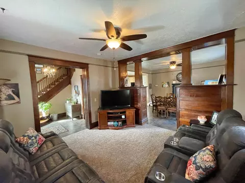 Living - 122 N Oconnell Ave, Springfield, MN 56087 photo 2 of 6