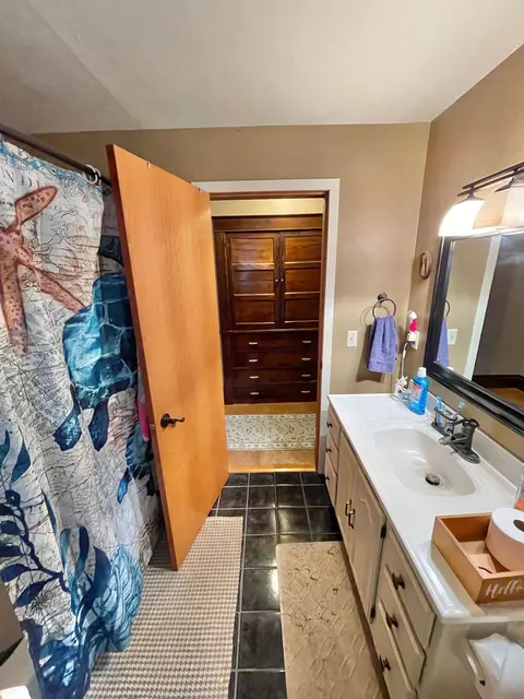 Bath - 122 N Oconnell Ave, Springfield, MN 56087 photo 4 of 4