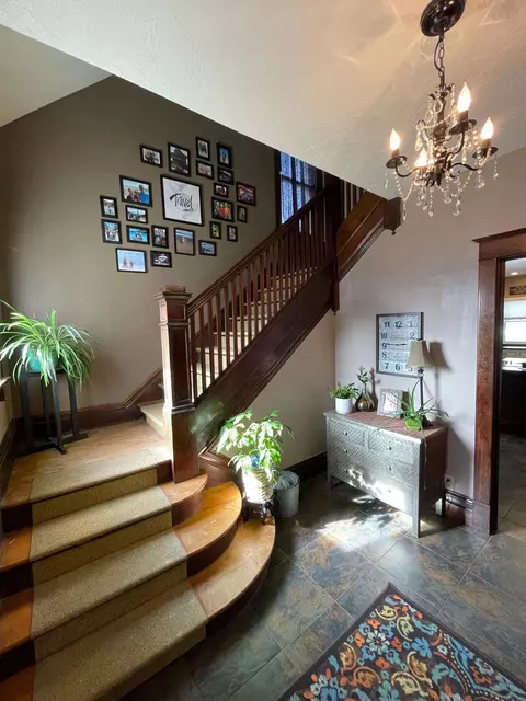 Entry Way - 122 N Oconnell Ave, Springfield, MN 56087 photo 2 of 7
