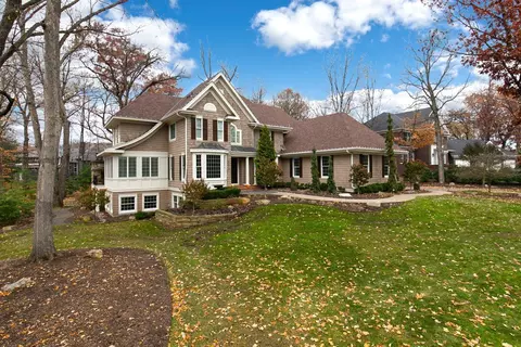 8678 Sherwood Blf, Eden Prairie, MN 55347