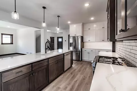 Kitchen - 2202 Orchid Ln S, Saint Cloud, MN 56301 photo 6 of 8
