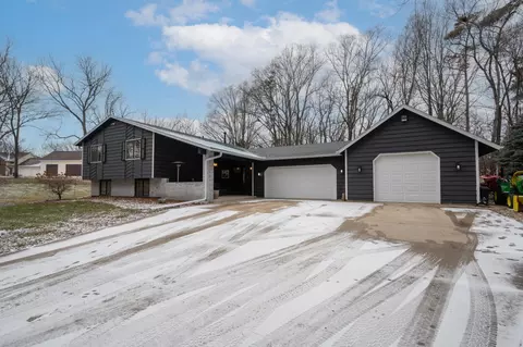 225 Pine Ridge Ct SW, Oronoco, MN 55960