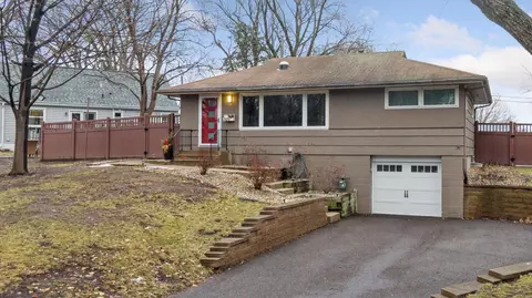 1325 Melrose Ave, Saint Louis Park, MN 55426