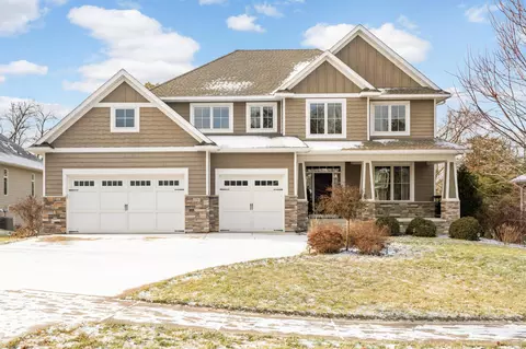 2181 Pinehurst Dr, Chanhassen, MN 55317