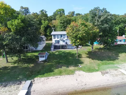 272 W Sandy Beach Dr NW, Miltona, MN 56354