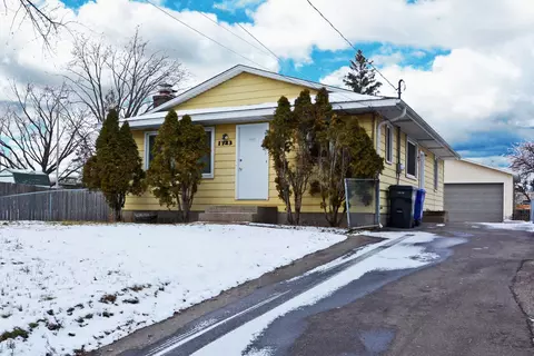 1723 Burns Ave, Saint Paul, MN 55106