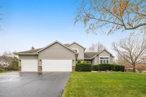10056 166th St W, Lakeville, MN 55044