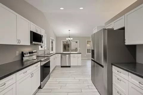 2323 Birn Hill Dr, Faribault, MN 55021