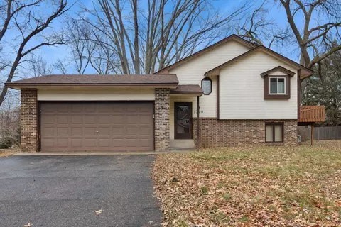 5300 Aydee Cir, White Bear Township, MN 55110