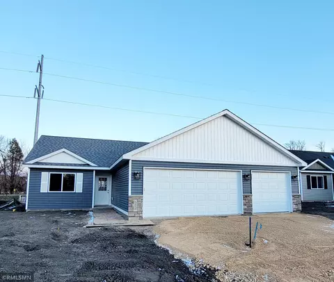 512 14 St NW, Waseca, MN 56093