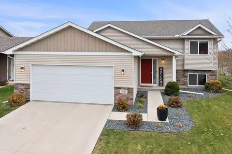 3049 211th St W, Farmington, MN 55024
