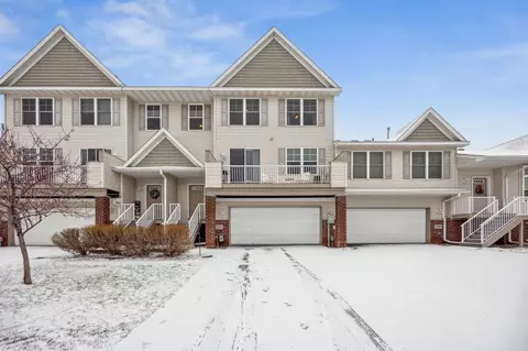 20725 Hampshire Cir, Lakeville, MN 55044