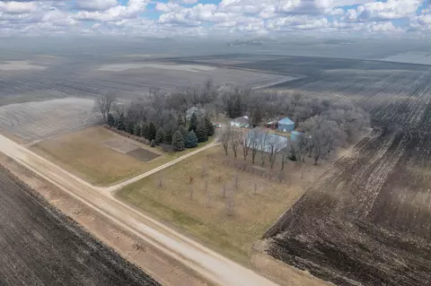 76550 440th St, Truman, MN 56088