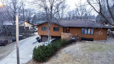 318 W Laurel St, Fergus Falls, MN 56537