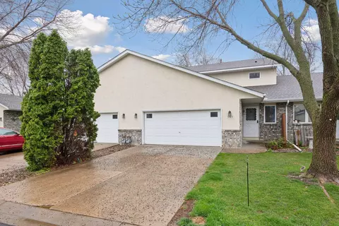 567 Milwaukee Rd, Shakopee, MN 55379