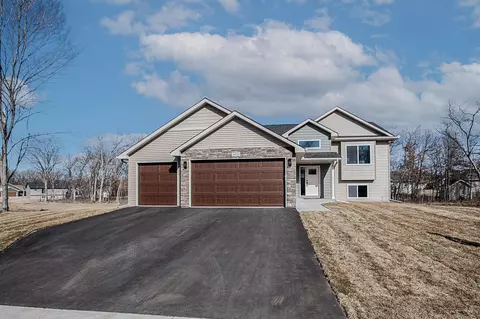 4702 381st Trl, North Branch, MN 55056