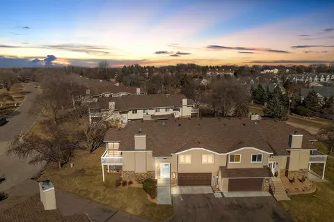 3449 Juliet Dr, Woodbury, MN 55125