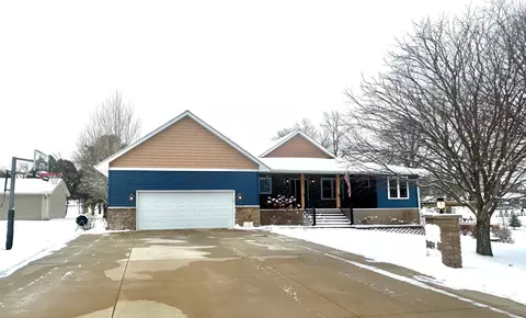 2412 9th Ave SW, Austin, MN 55912
