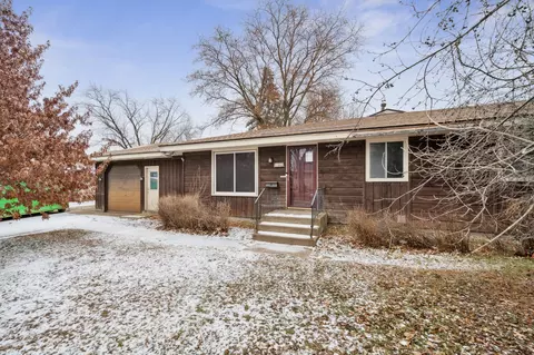 1480 Blossom Ln, Saint Paul Park, MN 55071