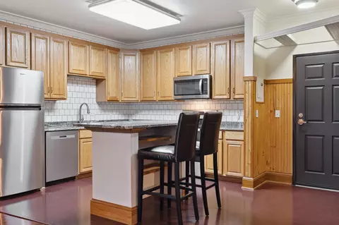 4824 E 53rd St #404, Minneapolis, MN 55417